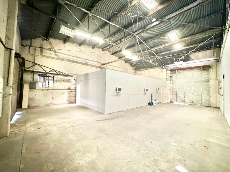 More Photos Of 3780 Main St, Oakley Flex For Lease