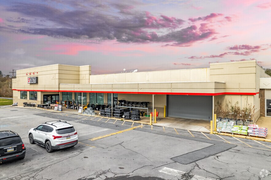 More Photos Of 1500 E Main St, Waynesboro Unknown For Lease