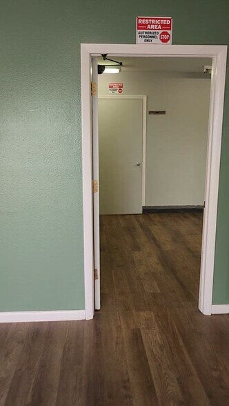 More Photos Of 11480 Cherokee St, Northglenn Warehouse For Lease