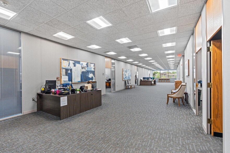 More Photos Of 3600 Wheeler Ave, Fort Smith Office For Sale