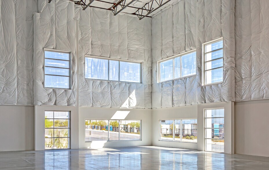 More Photos Of 6250 E. Washburn Rd., Las Vegas Distribution For Lease