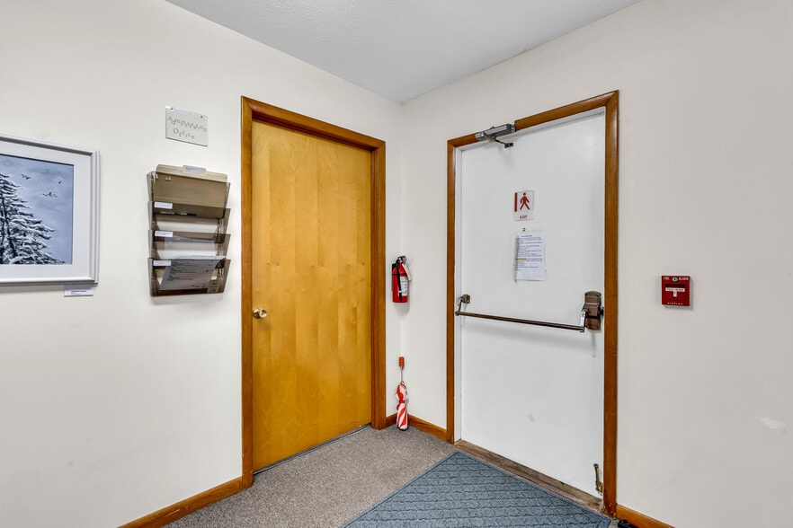 More Photos Of 4277 Columbus Pike, Delaware Religious Facility For Sale