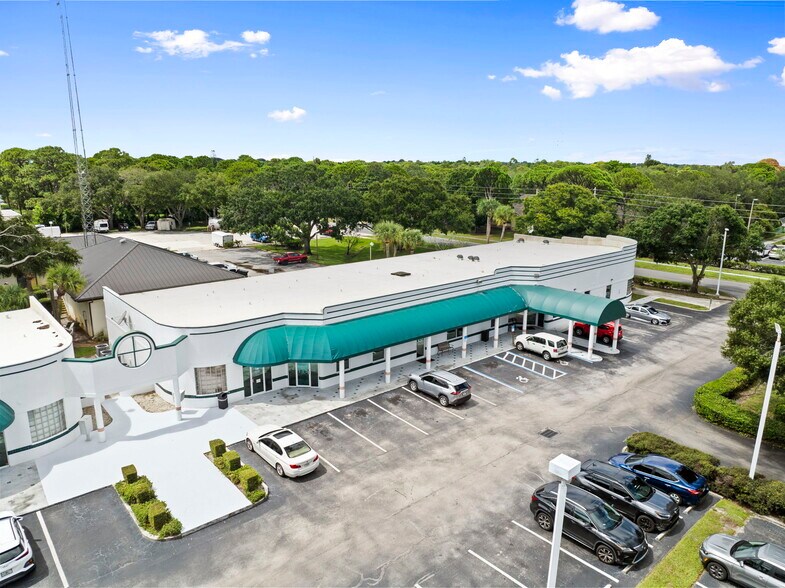 More Photos Of 1801 S 23rd St, Fort Pierce Medical For Lease