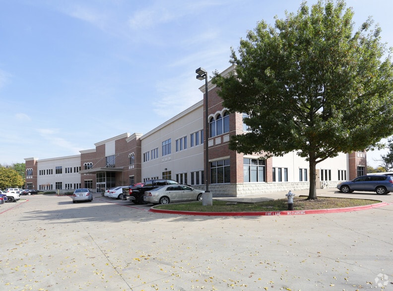 More Photos Of 1305 W Jefferson St, Waxahachie Medical For Lease