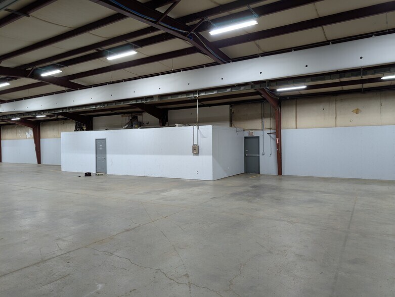 More Photos Of 4089 Pepperell Way, Dublin Manufacturing For Lease