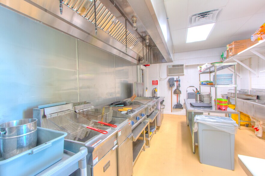 More Photos Of 301 S Belcher Rd, Clearwater Restaurant For Sale