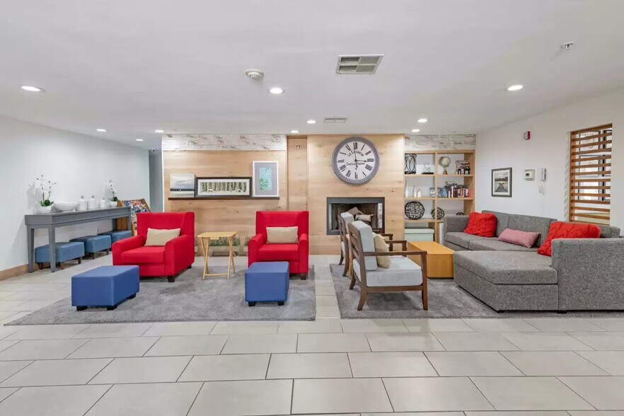 More Photos Of 755B E Vista Ridge Mall Dr, Lewisville Hotel For Sale