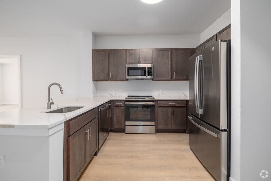 More Photos Of 1 Center St, Clifton Apartments For Lease