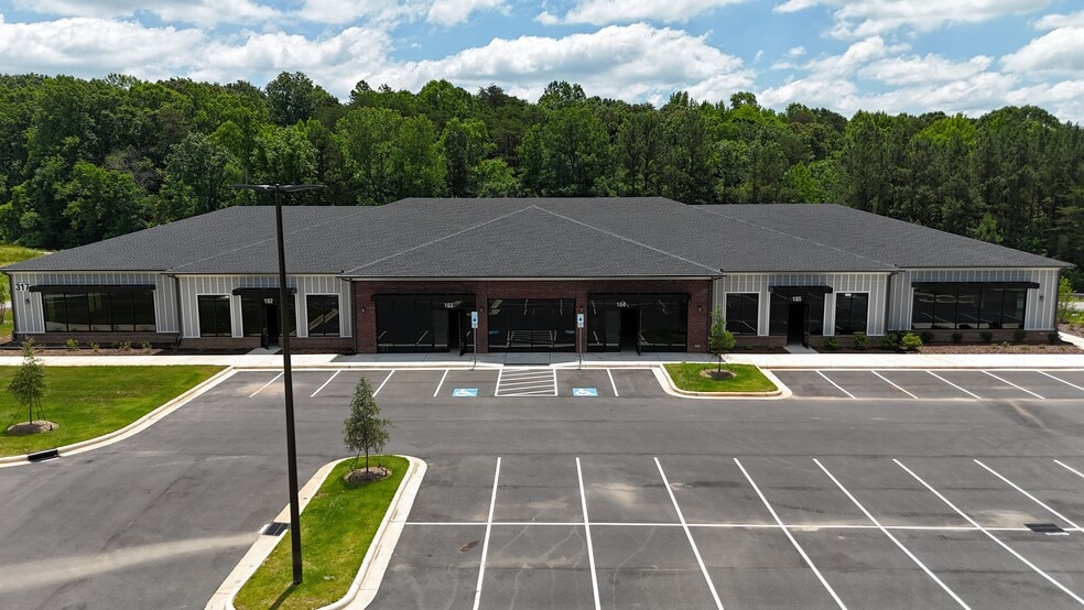 Primary Photo Of 345 Patricia Ln, Fort Mill Medical For Lease