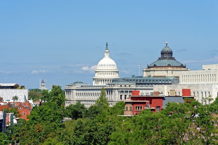 More Photos Of 600 Pennsylvania Ave SE, Washington Office For Lease