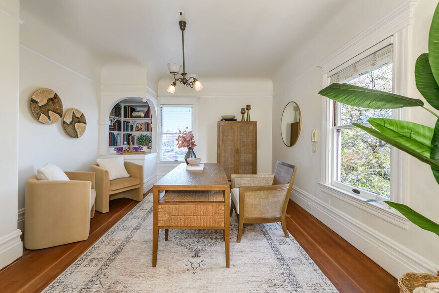 More Photos Of 8 Keller St, Petaluma Office Residential For Sale