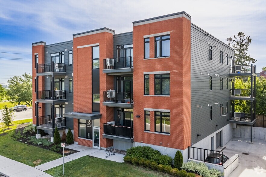 More Photos Of 3 Bedale Dr, Ottawa Apartments For Sale
