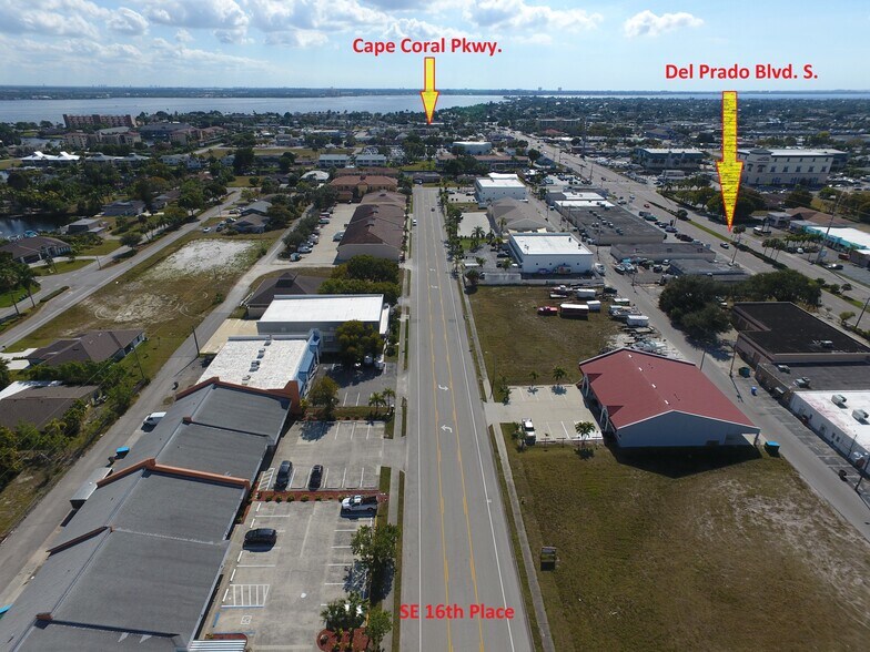 More Photos Of 4427 SE 16th Pl, Cape Coral Office For Lease