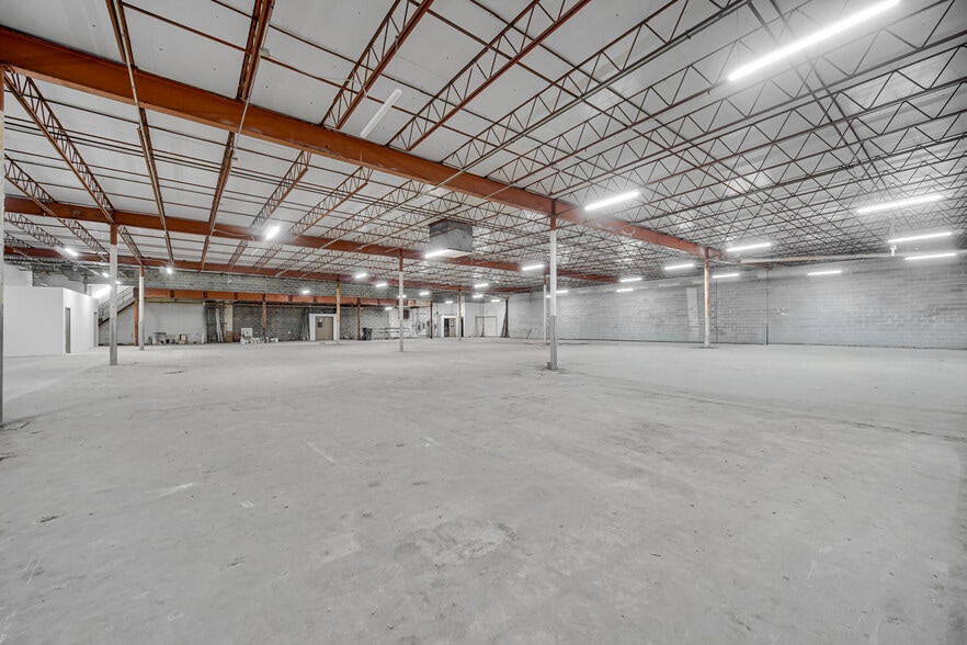 More Photos Of 5010 S State St, Chicago Supermarket For Lease