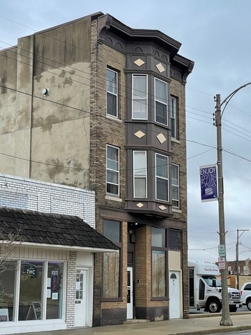 More Photos Of 211 E Stephenson St, Freeport Apartments For Sale