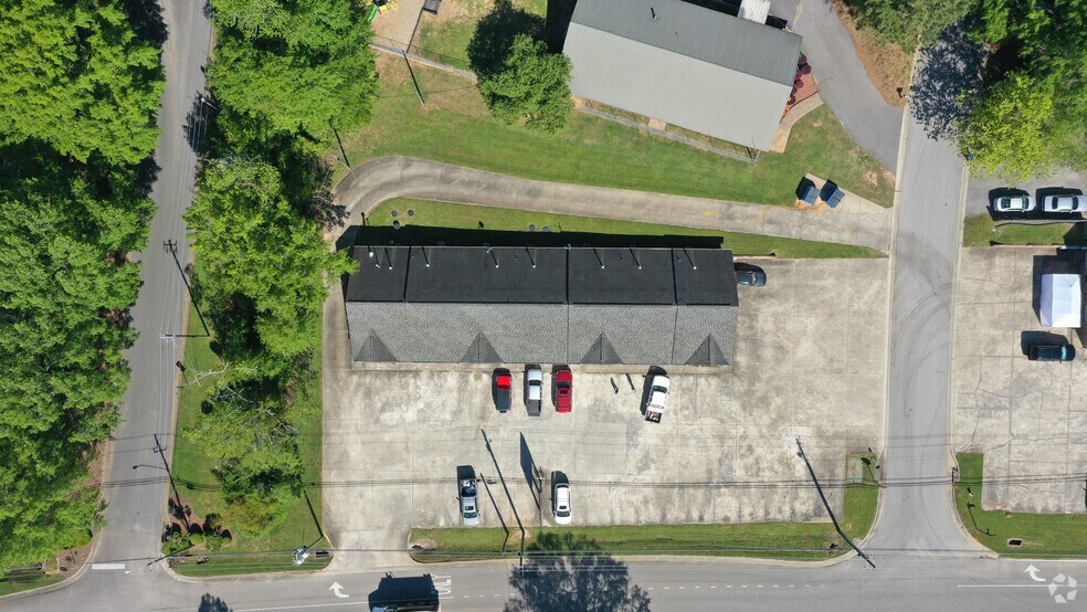 More Photos Of 7018 Gadsden Hwy, Trussville Office For Lease