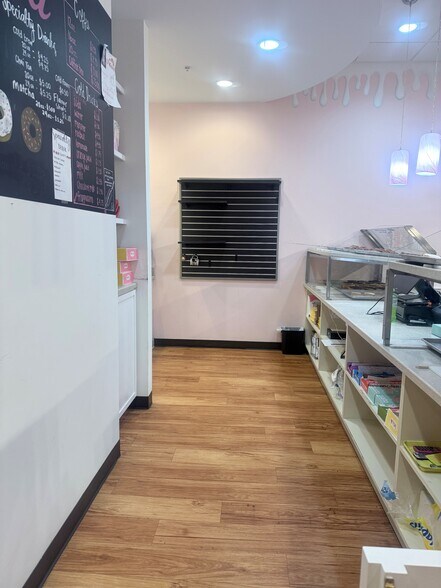 More Photos Of 3800 Colonel Glenn Hwy, Fairborn Unknown For Lease