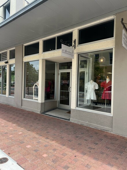 More Photos Of 331-347 W Central Ave, Winter Haven Storefront Retail Office For Lease