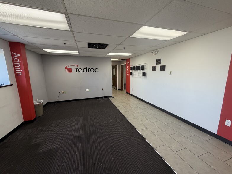 More Photos Of 2505 Thornwood St SW, Wyoming Manufacturing For Sale