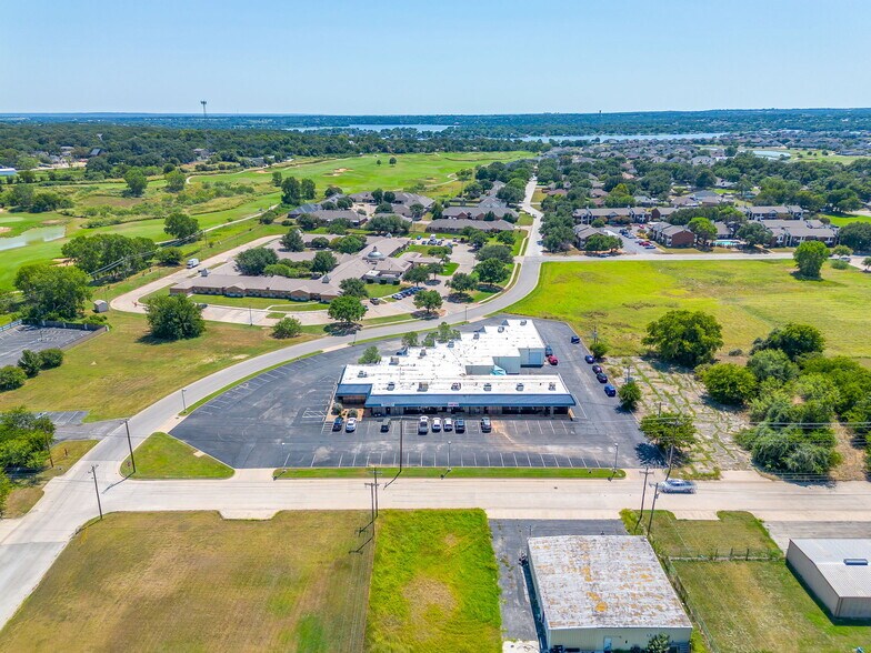 More Photos Of 1540 Southtown Dr, Granbury Storefront Retail Office For Lease
