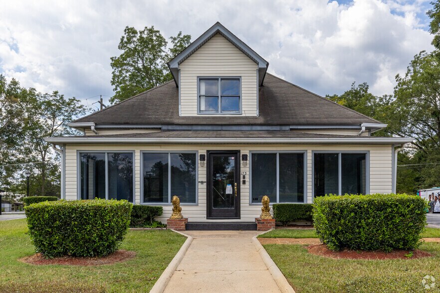 More Photos Of 173 N Main St, Jonesboro Medical For Sale
