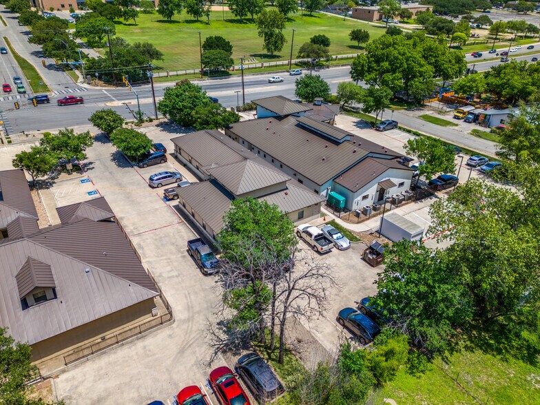 More Photos Of 2122 Babcock Rd, San Antonio Medical For Sale