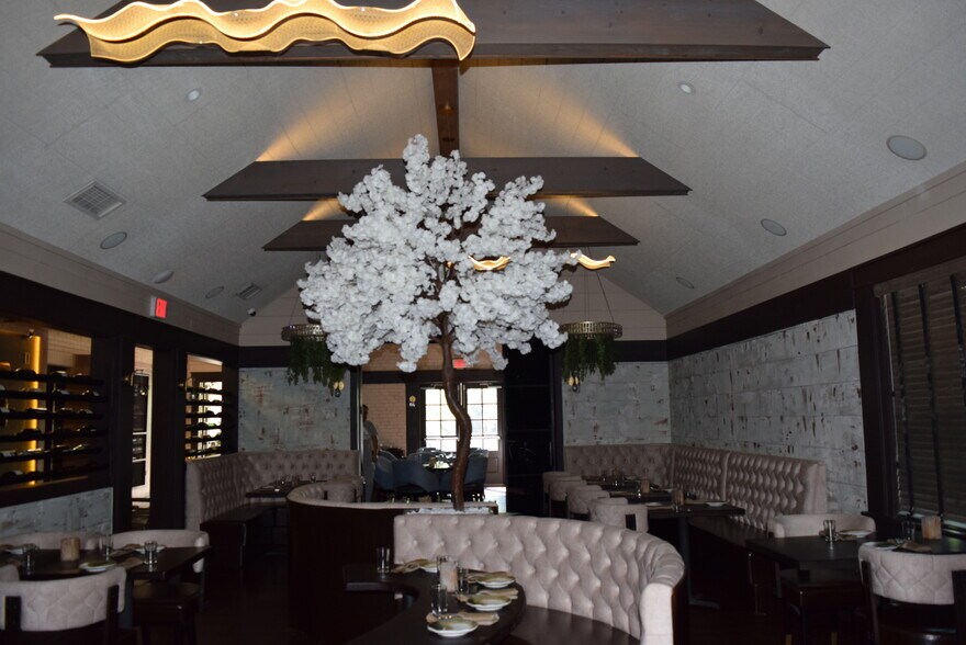 More Photos Of 1105 Canton St, Roswell Restaurant For Sale