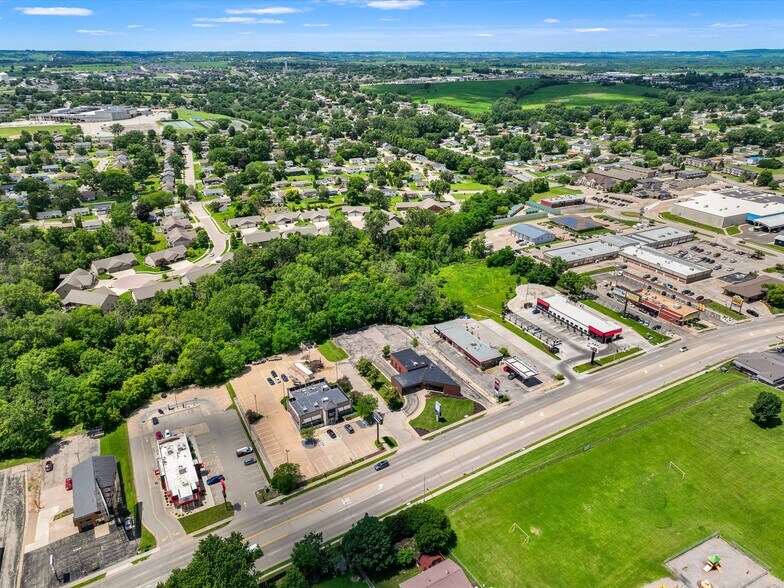 More Photos Of 1805 John F Kennedy Rd, Dubuque Freestanding For Sale