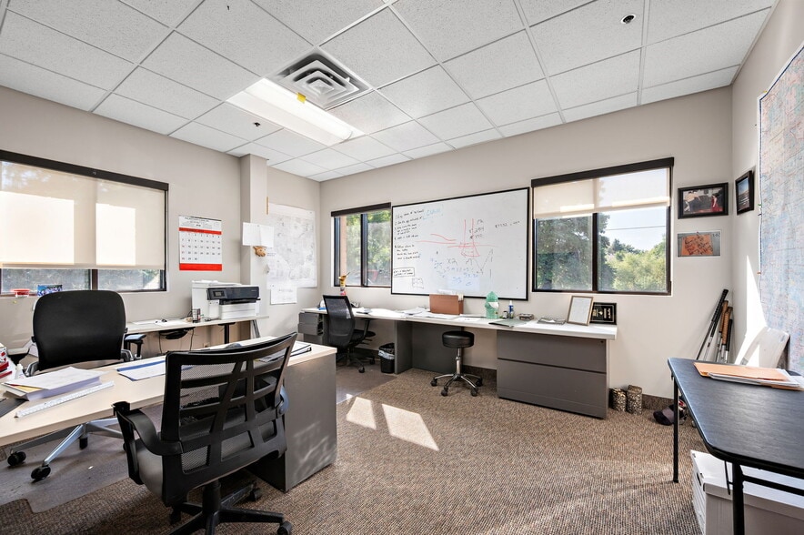 More Photos Of 1481 81st Ave NE, Spring Lake Park Office For Sale
