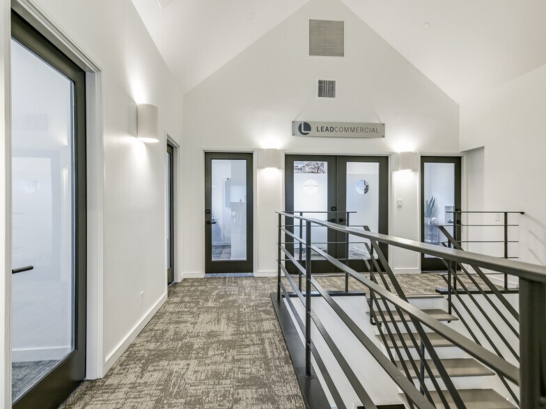 More Photos Of 2306 Lake Austin Blvd, Austin Loft Creative Space For Lease