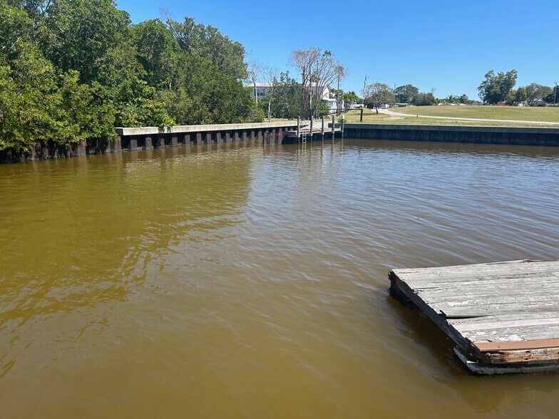 More Photos Of 318 Mamie St, Chokoloskee Land For Sale