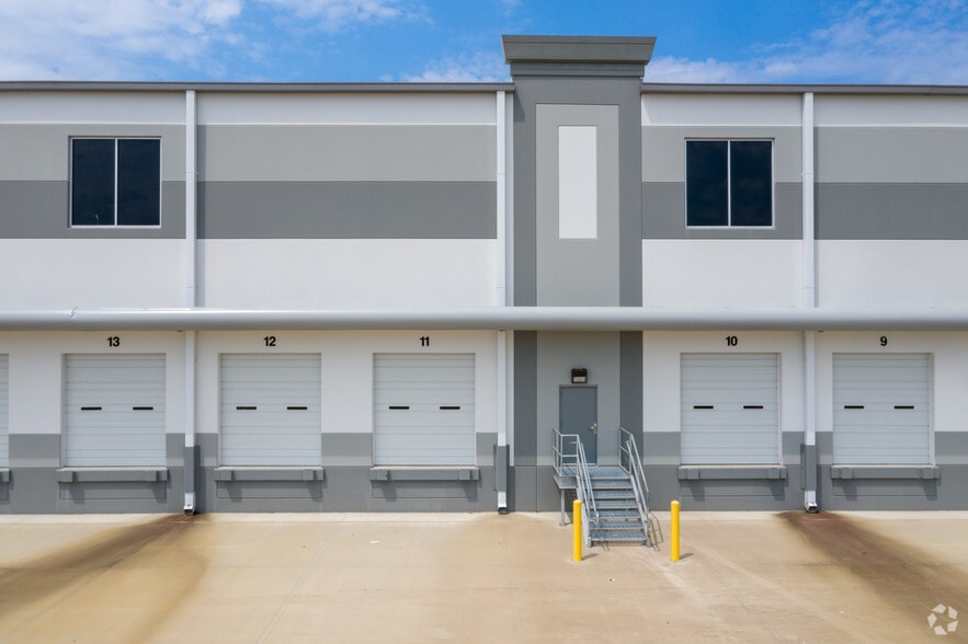 More Photos Of 155 Braselton Pky, Braselton Distribution For Lease