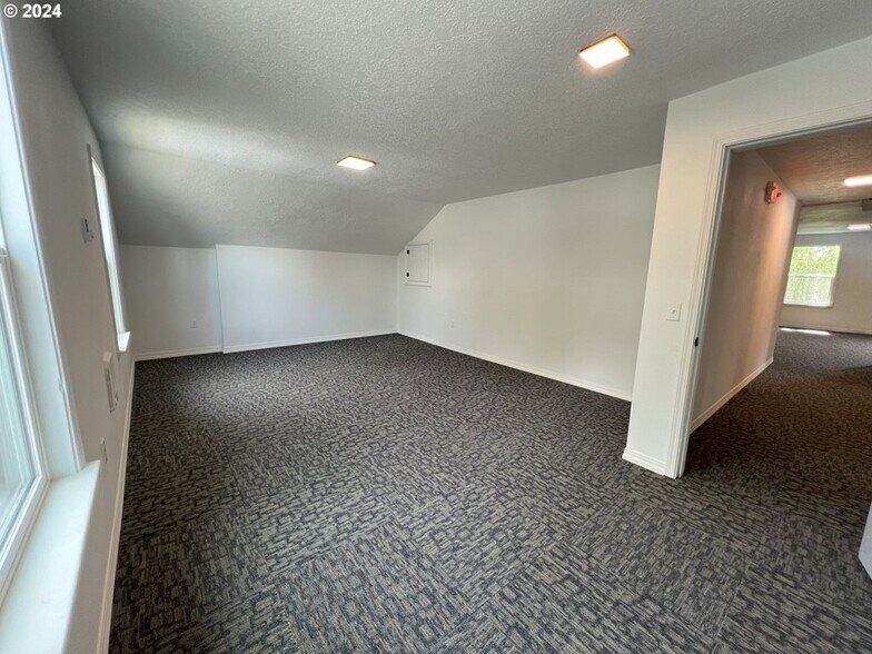 More Photos Of 1839 3rd St, Baker City Religious Facility For Sale