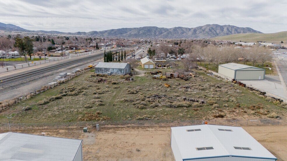 More Photos Of 609 E H St, Tehachapi Warehouse For Sale