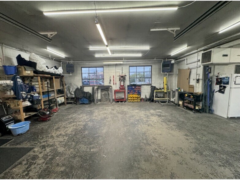 More Photos Of 9412 Bustleton Ave, Philadelphia Auto Repair For Sale