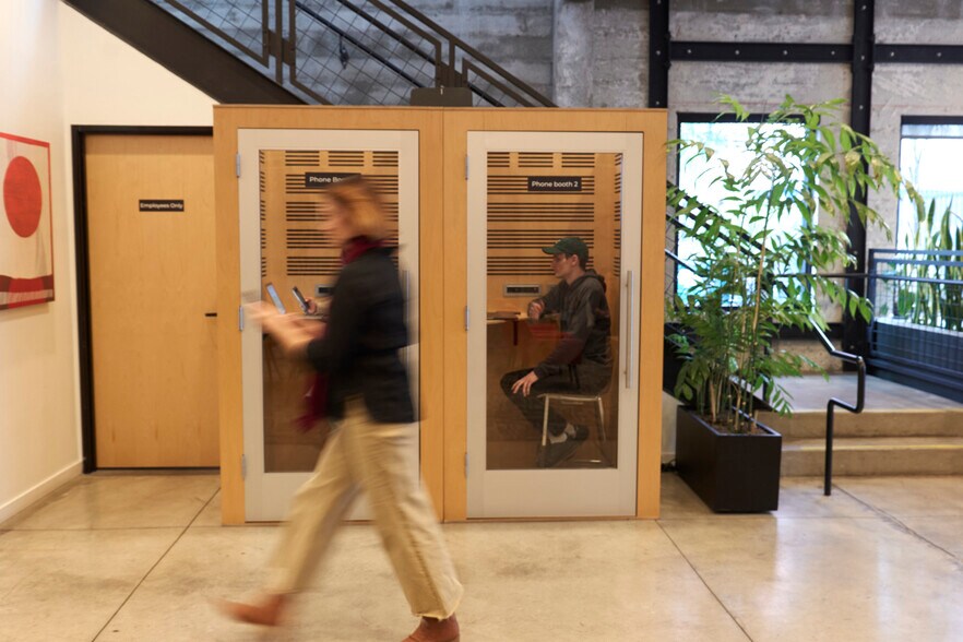 More Photos Of 1528 Webster St, Oakland Office For Lease