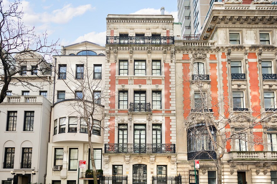 Primary Photo Of 2 E 82nd St, New York Schools For Sale