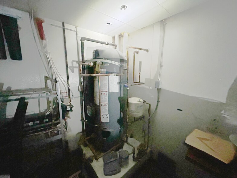 More Photos Of 602-624 Broadway, San Diego Office For Lease