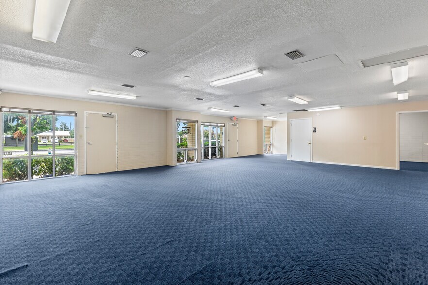 More Photos Of 260 S Marion Ave, Lake City Medical For Lease