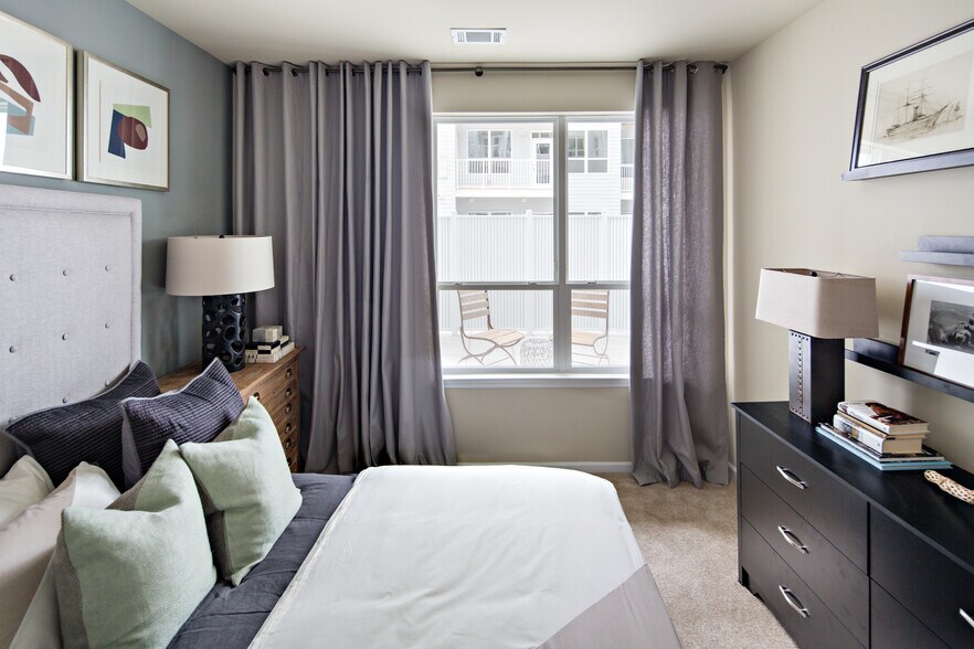 More Photos Of 300 Glenwood Ave, Bloomfield Apartments For Lease