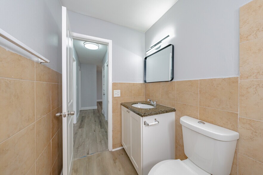 More Photos Of 5971 NW 17th Pl, Sunrise Apartments For Sale