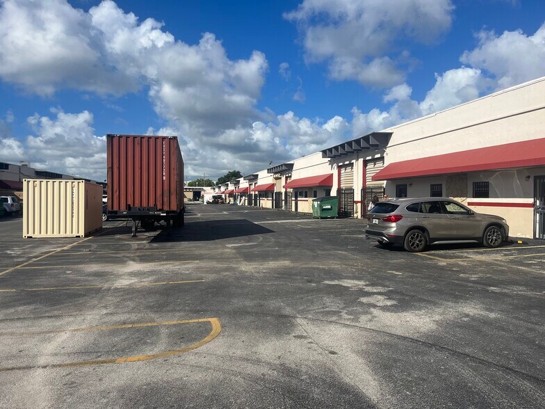 More Photos Of 13740 NW 19th Ave, Opa Locka Warehouse For Lease