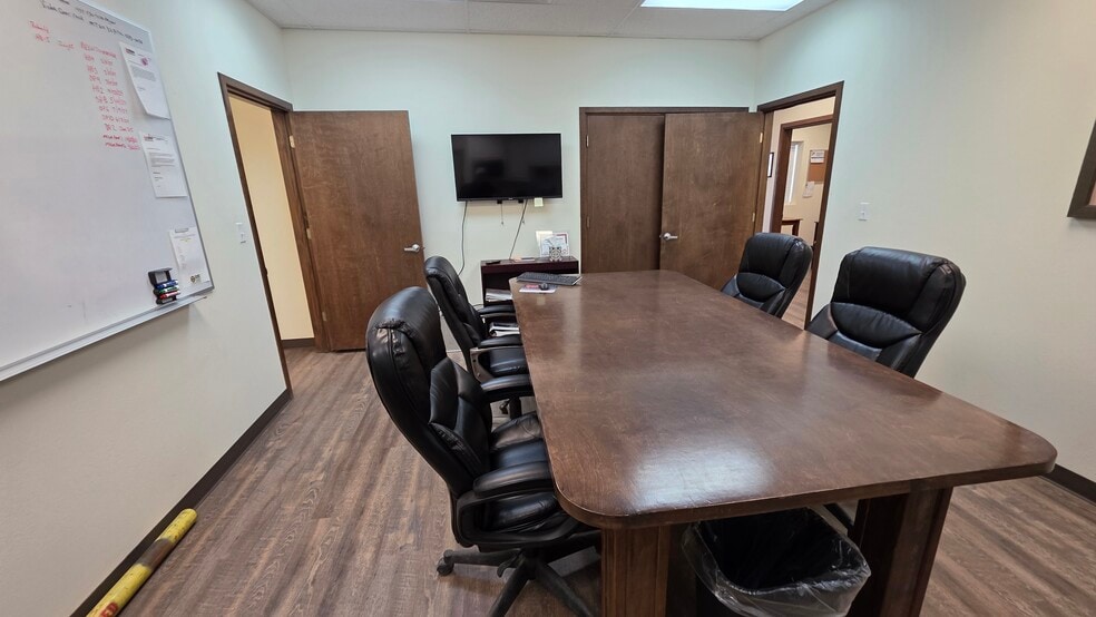 More Photos Of 8211 E County Road 62, Midland Warehouse For Sale