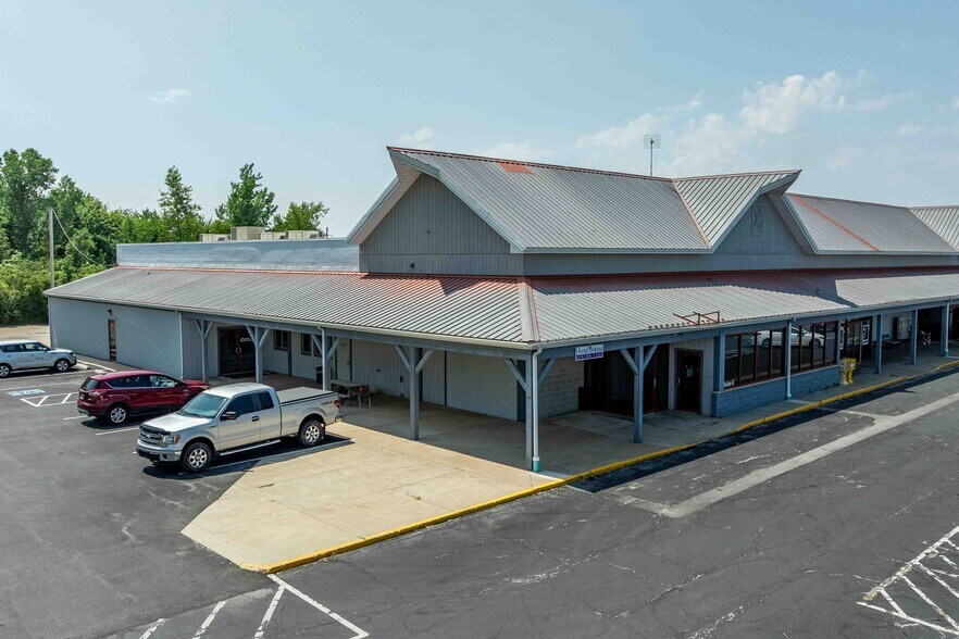 More Photos Of 205 SE Catawba Rd, Port Clinton Freestanding For Lease