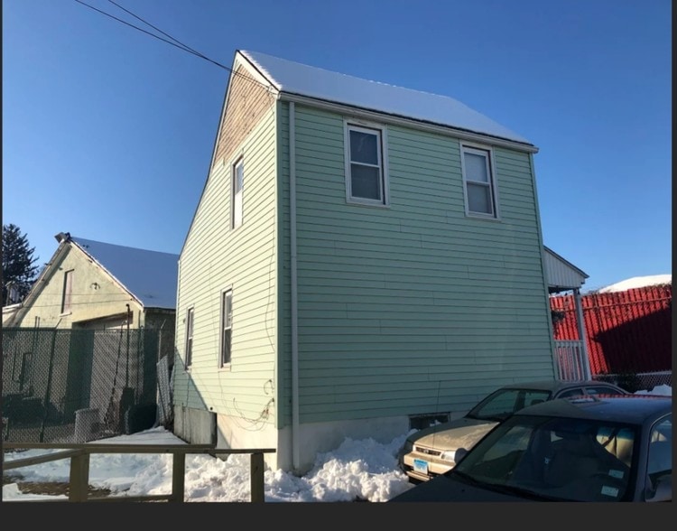 More Photos Of 122 S Main St, Norwalk Apartments For Sale