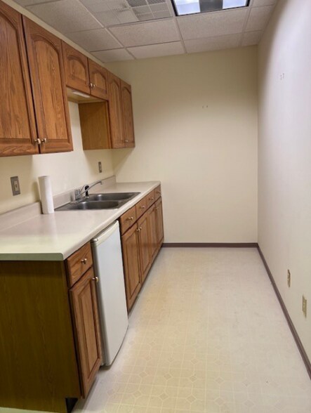 More Photos Of 3001 Chicago Rd, Steger Storefront For Sale