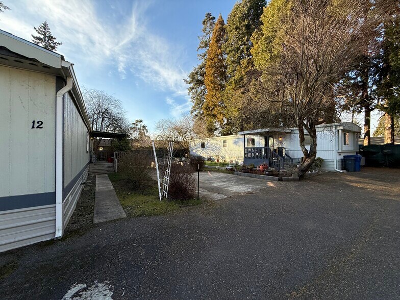 More Photos Of 3701 Cherry Ave NE, Keizer Manufactured Housing Mobile Home Park For Sale