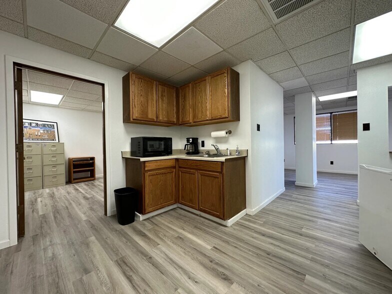 More Photos Of 3305 W Interstate 20, Midland Office For Lease