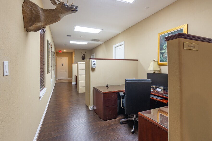 More Photos Of 17004 Grant Rd, Cypress Office For Sale
