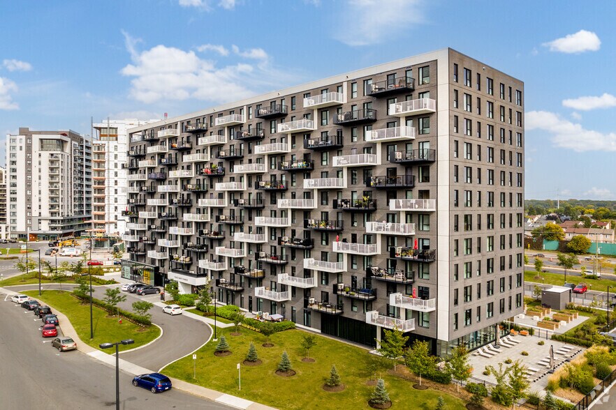 More Photos Of 8405 Pl Saint-Charles, Brossard Apartments For Lease